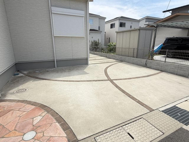 姫路市奥山の中古一戸建の駐車場