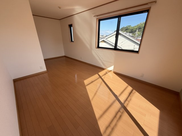 姫路市飾磨区妻鹿の中古一戸建の子供部屋