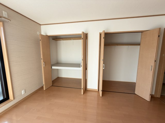 姫路市飾磨区妻鹿の中古一戸建の収納