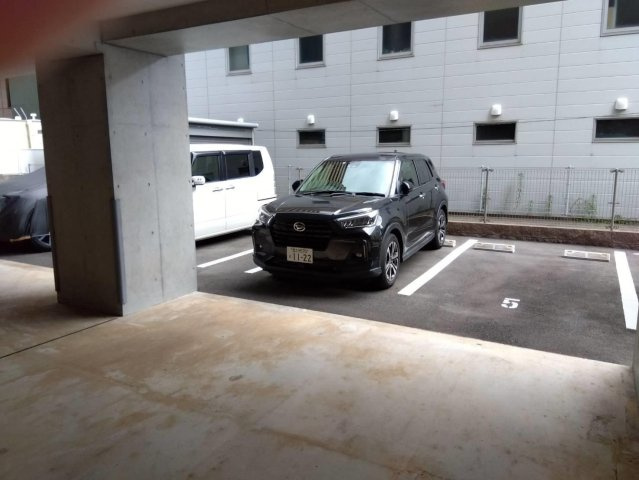 デザイナーズ ざ・片野の駐車場