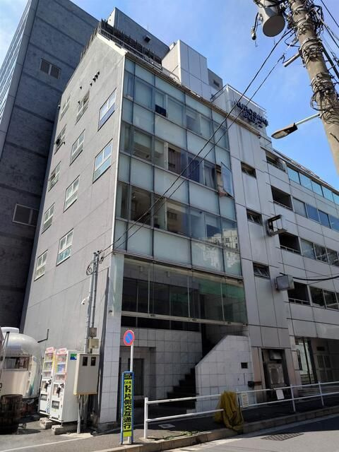 港区六本木４丁目の店舗事務所