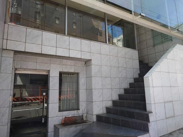 港区六本木４丁目の店舗事務所の外観