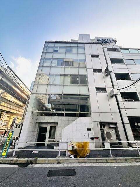 港区六本木４丁目の店舗事務所の外観