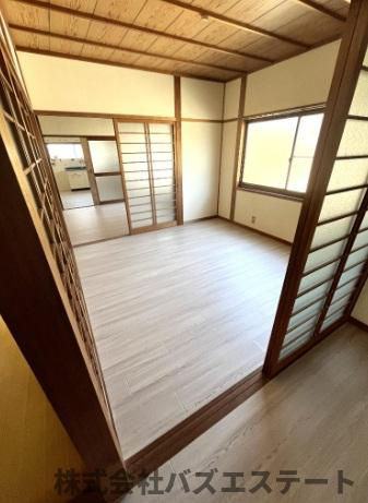網干区宮内　中古一戸建ての洋室