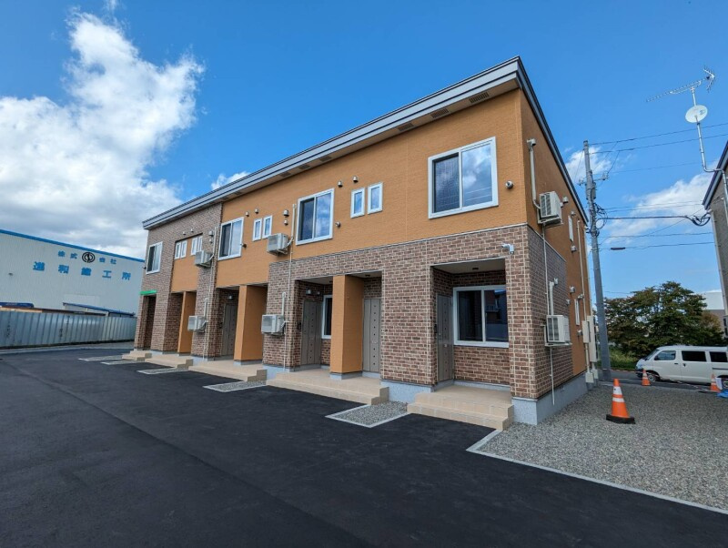 苫小牧市ウトナイ北４丁目のアパート