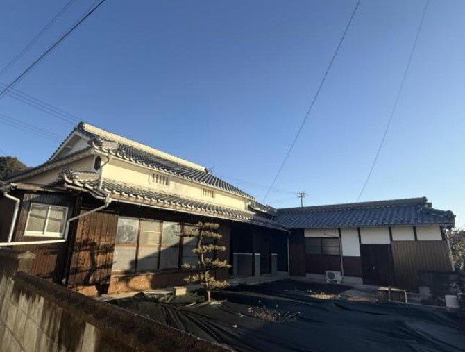 飾東町豊国　中古一戸建ての外観