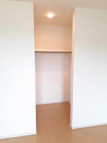レジデンス　カレントの収納