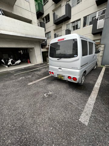 クロサスレジデンス徳川園　名古屋市賃貸　仲介手数料無料の駐車場
