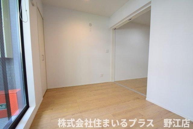 オーサムハウス城東の洋室