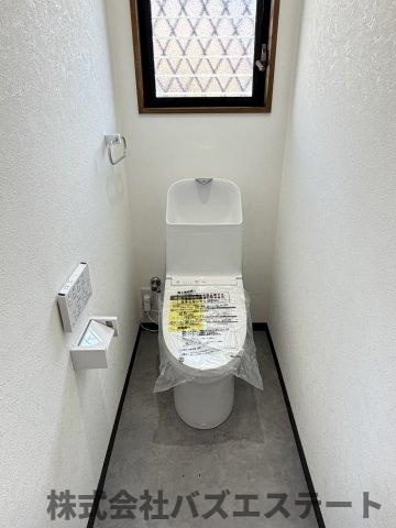 東山　中古一戸建てのトイレ