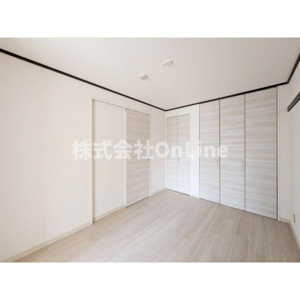 八尾市緑ヶ丘４丁目のアパートの洋室
