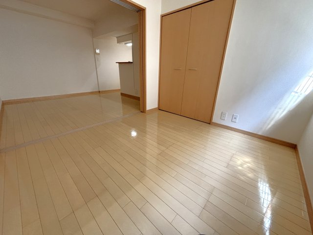 テングッド城西の洋室|明るい洋室です