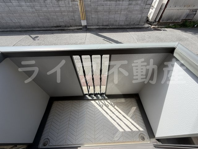 サンハイツ横沼のバルコニー|外からの目が気にならないバルコニーで洗濯物が干せます
