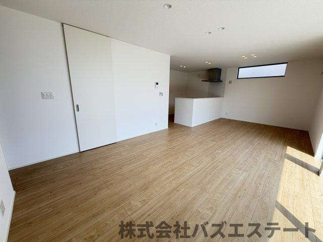 上大野　中古一戸建ての居間・リビング