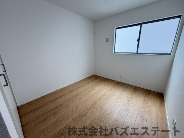 上大野　中古一戸建ての洋室