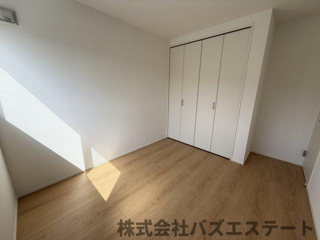 上大野　中古一戸建ての洋室