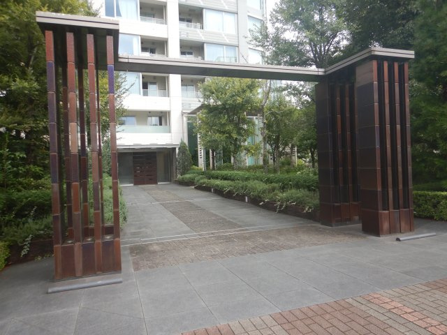 Park Court Akasaka The Towerのエントランス