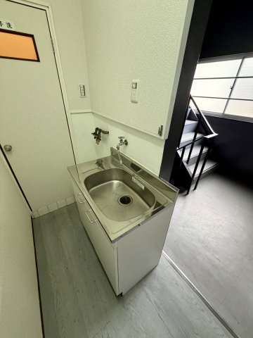 大阪市北区松ケ枝町の店舗事務所のキッチン