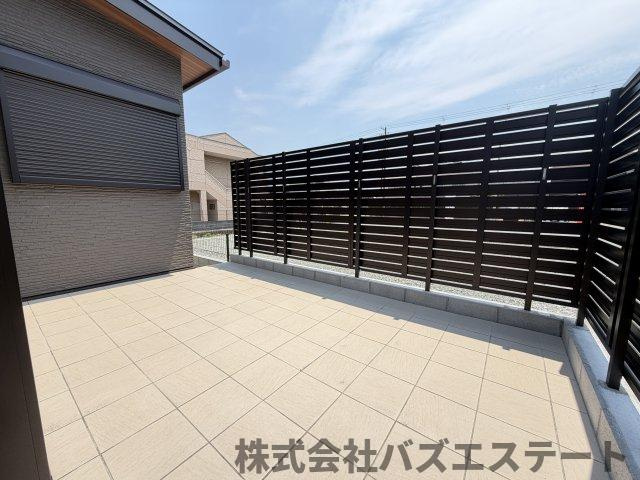 姫路市飾磨区中島の新築一戸建のバルコニー