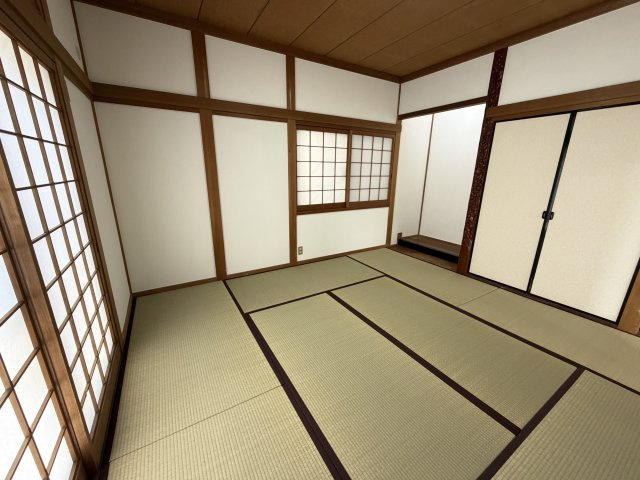 姫路市余部区上川原の中古一戸建の和室