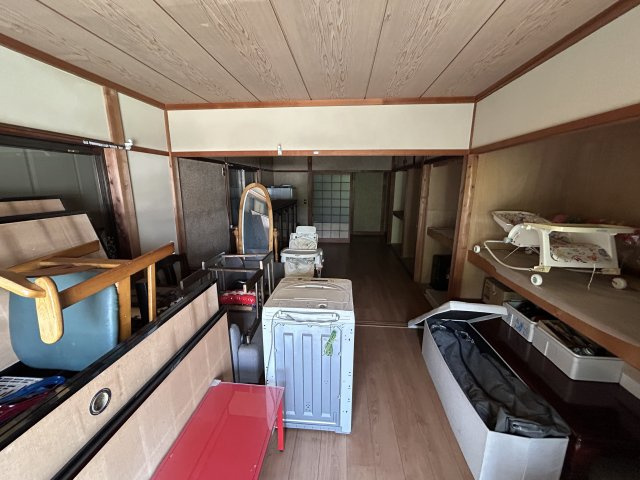 飾磨区妻鹿　中古一戸建ての洋室