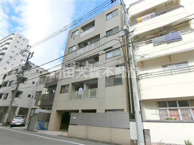 エクセル遠藤の外観