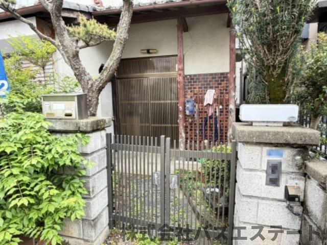 宮上町　中古一戸建てのエントランス