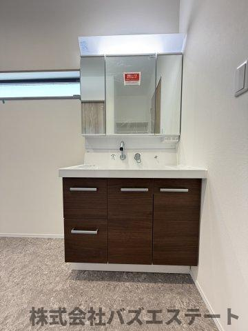 飯田　新築一戸建ての洗面所