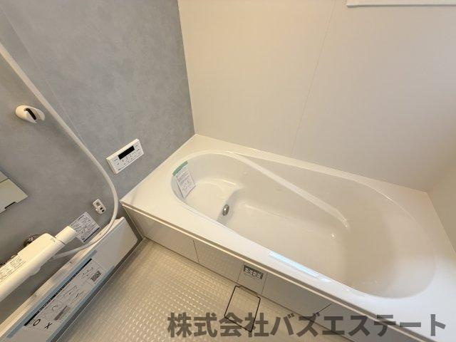 青山　新築一戸建ての浴室