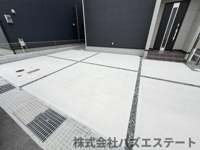 青山　新築一戸建ての駐車場