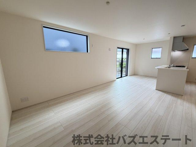 青山　新築一戸建ての居間・リビング