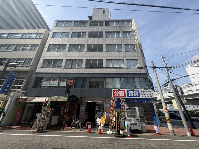 大阪市中央区安土町１丁目の事務所の外観