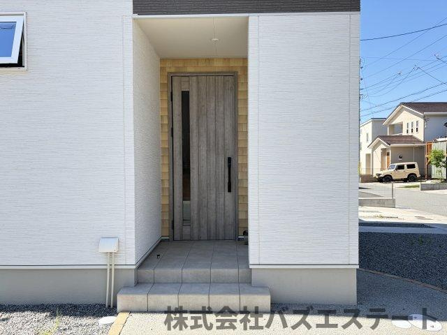 花田町加納原田　中古一戸建てのエントランス