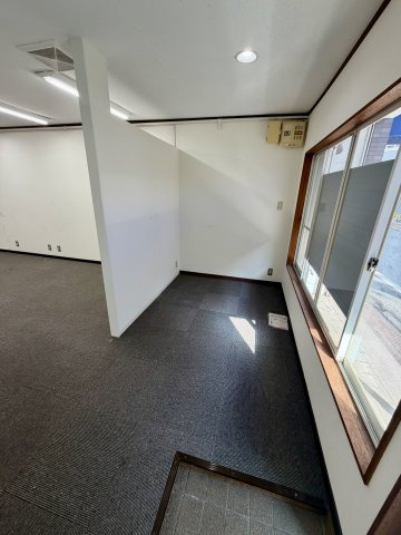 大阪市西成区聖天下１丁目の店舗事務所の内装