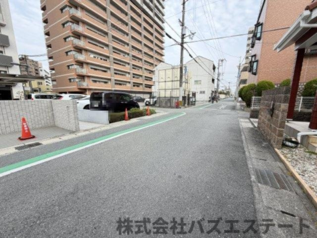 東雲町　中古一戸建ての周辺