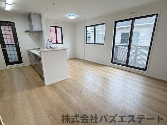 東雲町　中古一戸建ての内装