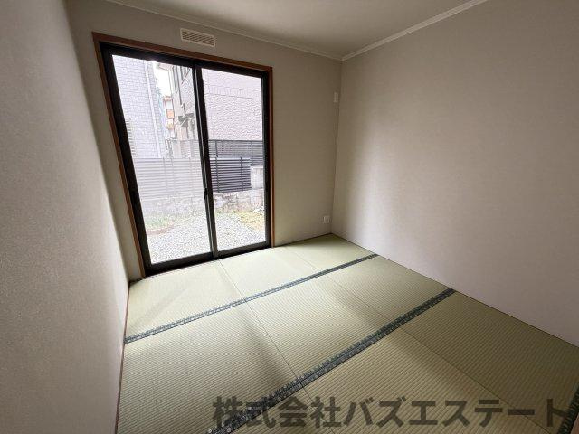 東雲町　中古一戸建ての和室