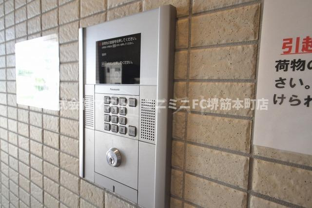 デセンテ北梅田のセキュリティ