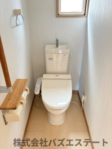 網干区田井　中古一戸建てのトイレ