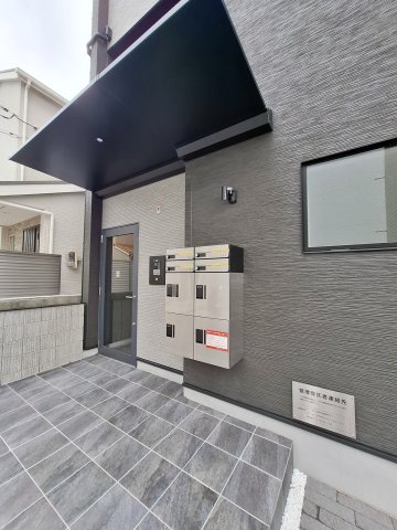 リブレメゾン下大市西町Ⅰのエントランス