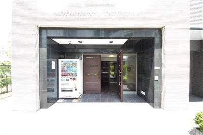 【エントランス】 | エスリード野田阪神駅前