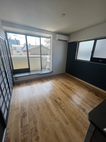 福岡市南区大楠１丁目の賃貸マンションの居間・リビング
