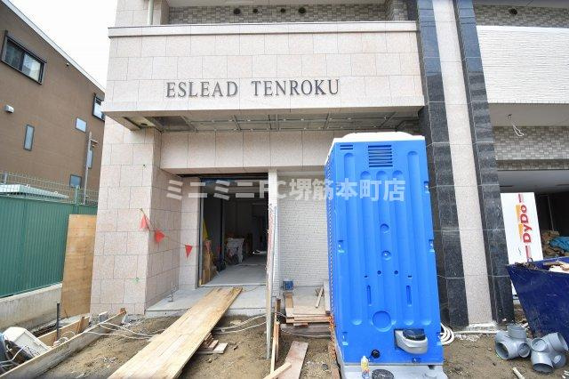 エスリードTENROKUのエントランス