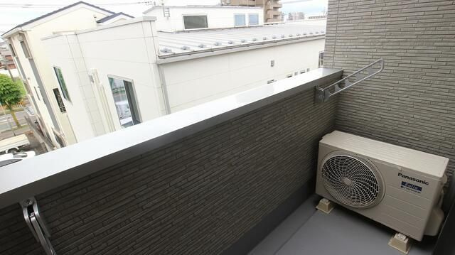 ＲＥＧＡＬＥＳＴ　南鳩ヶ谷のバルコニー