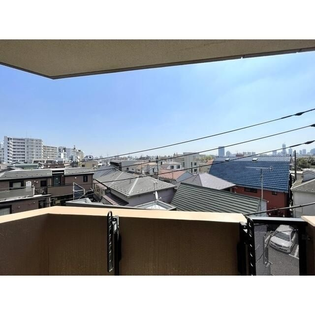 プリミエール中落合のバルコニー