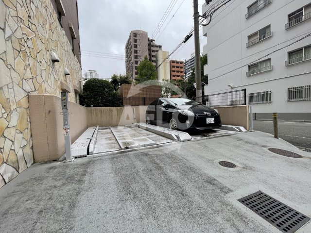 エステムコート梅田・リトリーヴの駐車場|エステムコート梅田リトリーヴ　駐車場