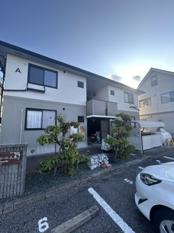 ファミール上条の外観