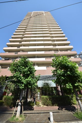 カスタリアタワー長堀橋の外観