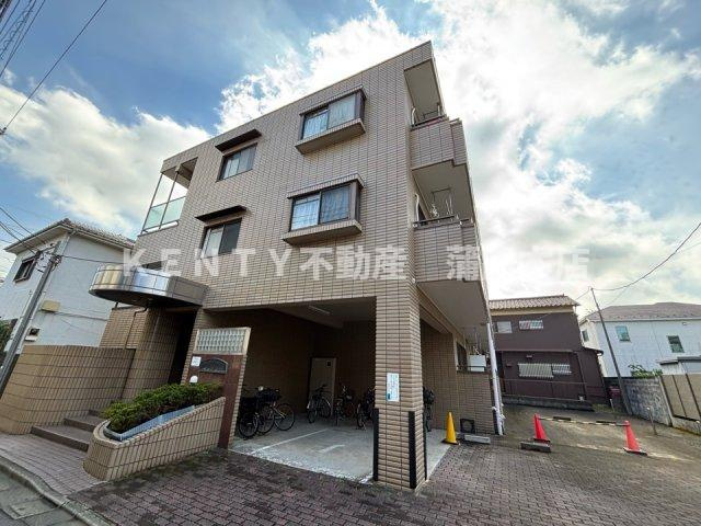 【外観】 | レグルス | 外観は落ち着いています