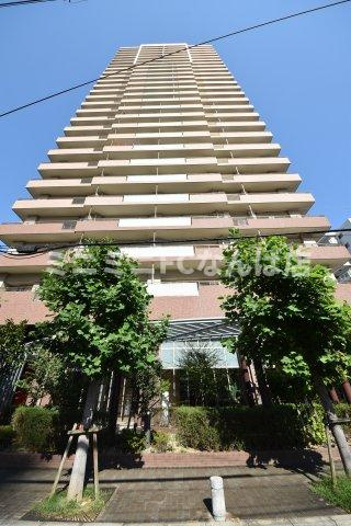 カスタリアタワー長堀橋の外観